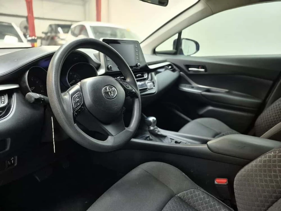 2020 Toyota C-HR - Image 6 of 7