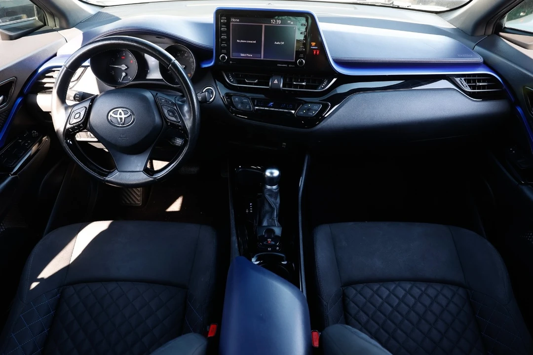 2020 Toyota C-HR - Image 2 of 12