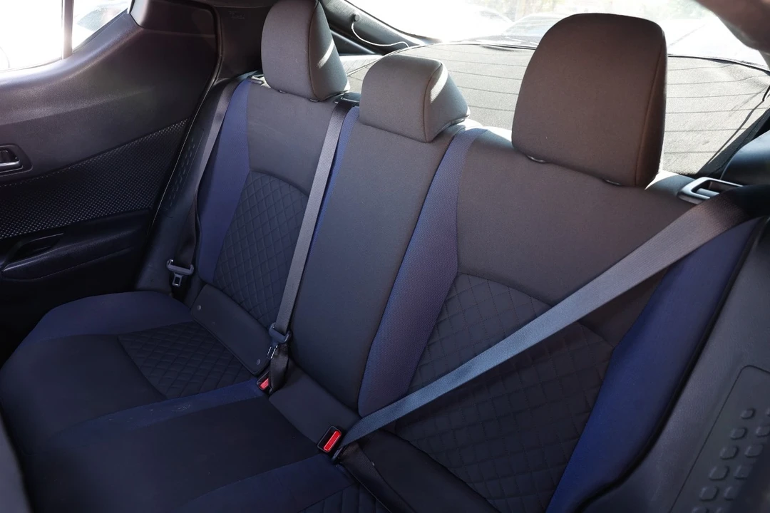 2020 Toyota C-HR - Image 8 of 12