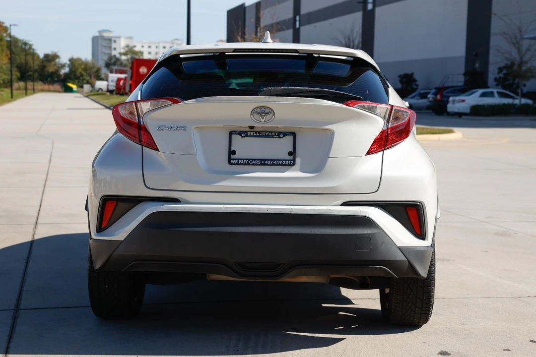 2020 Toyota C-HR - Image 7 of 12