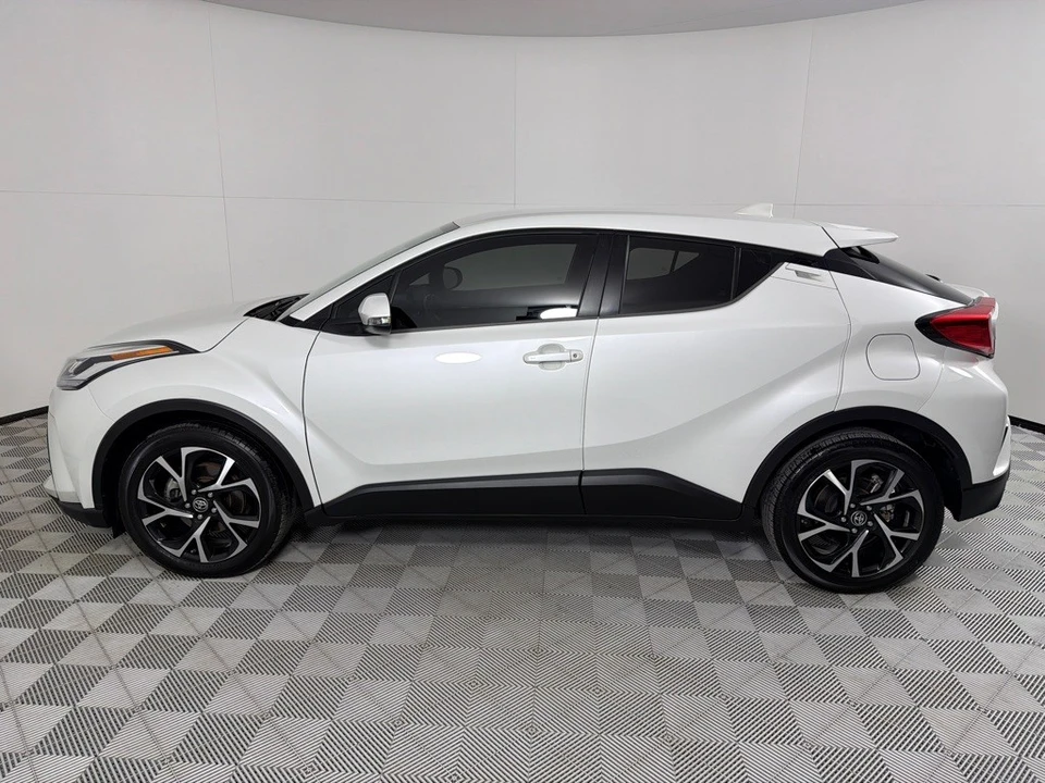 2020 Toyota C-HR - Image 9 of 12