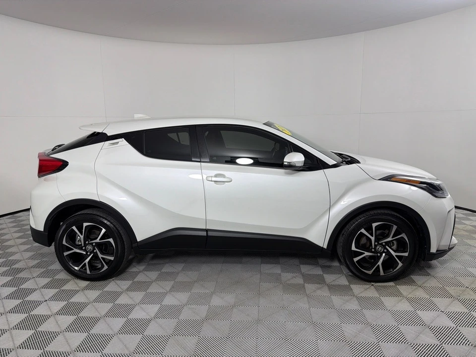 2020 Toyota C-HR - Image 4 of 12