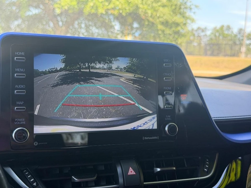 2020 Toyota C-HR - Image 11 of 25