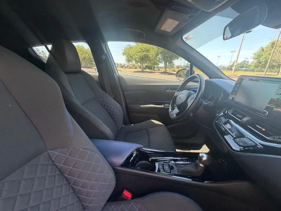 2020 Toyota C-HR - Image 23 of 25