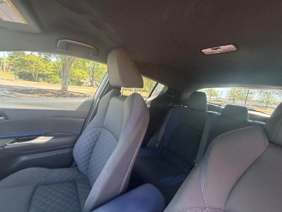 2020 Toyota C-HR - Image 9 of 25