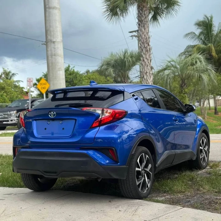 2020 Toyota C-HR - Image 5 of 11