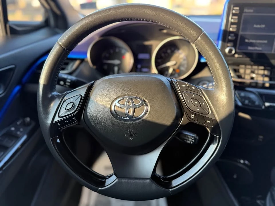 2020 Toyota C-HR - Image 10 of 20