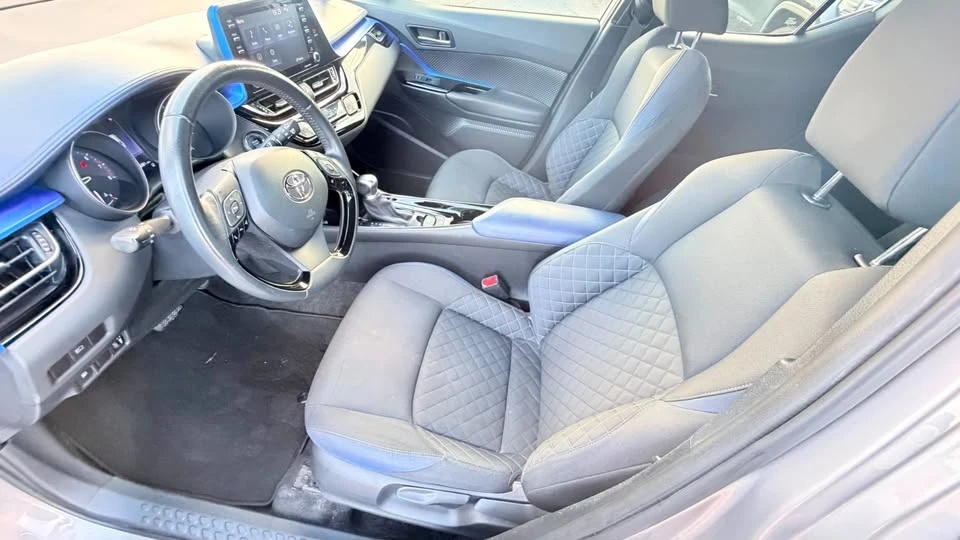 2020 Toyota C-HR - Image 10 of 20