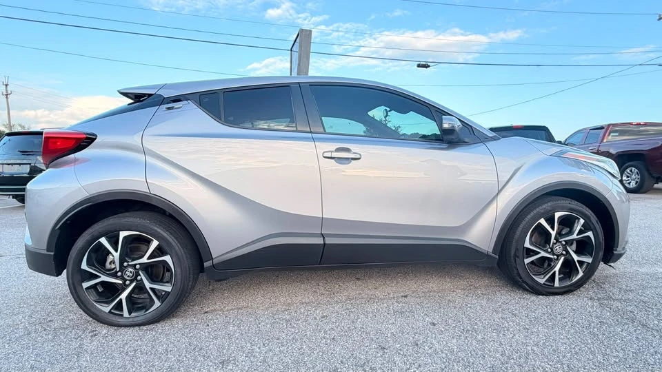 2020 Toyota C-HR - Image 7 of 20