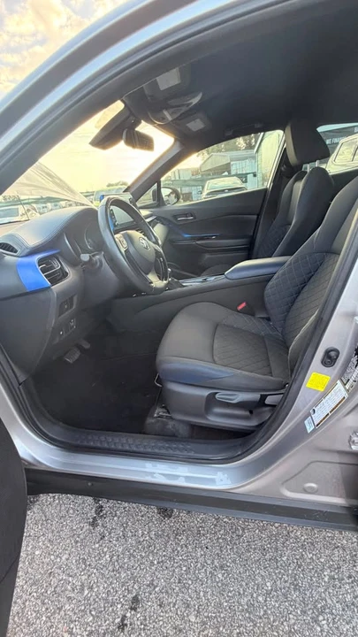 2020 Toyota C-HR - Image 11 of 20