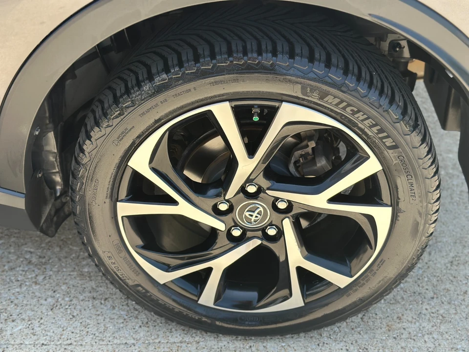 2020 Toyota C-HR - Image 23 of 31