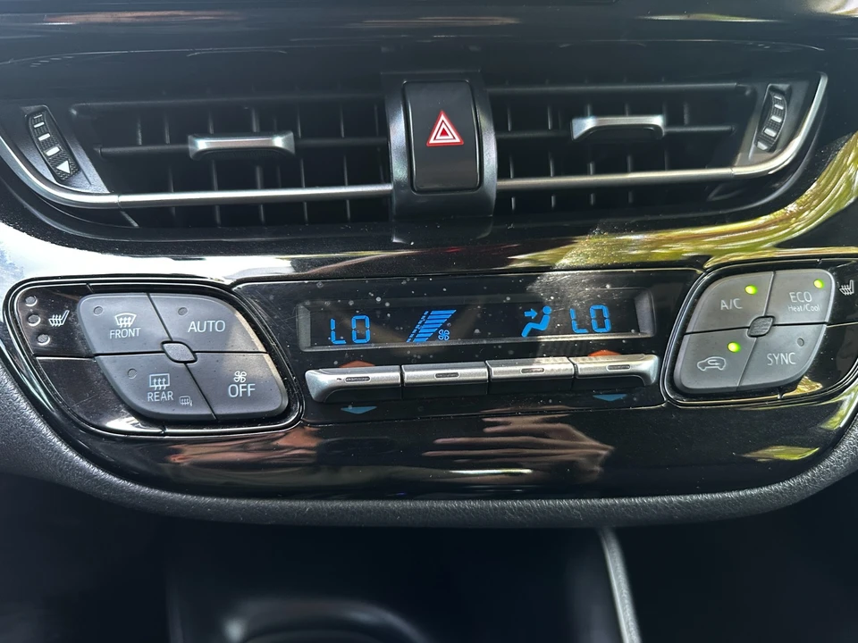 2020 Toyota C-HR - Image 13 of 31