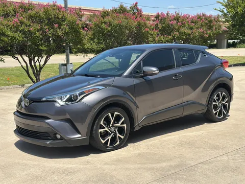 2020 Toyota C-HR XLE Premium