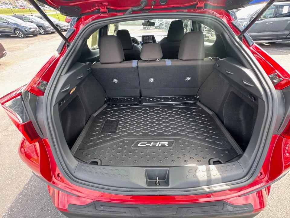 2020 Toyota C-HR - Image 6 of 13