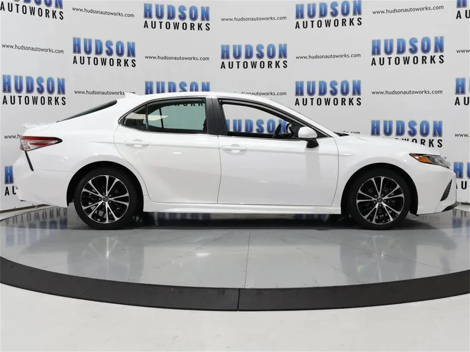 2020 Toyota Camry 8th Gen - Image 7 of 31