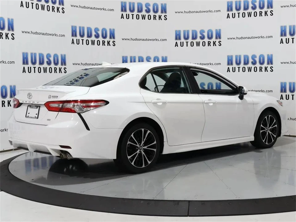 2020 Toyota Camry 8th Gen - Image 6 of 31