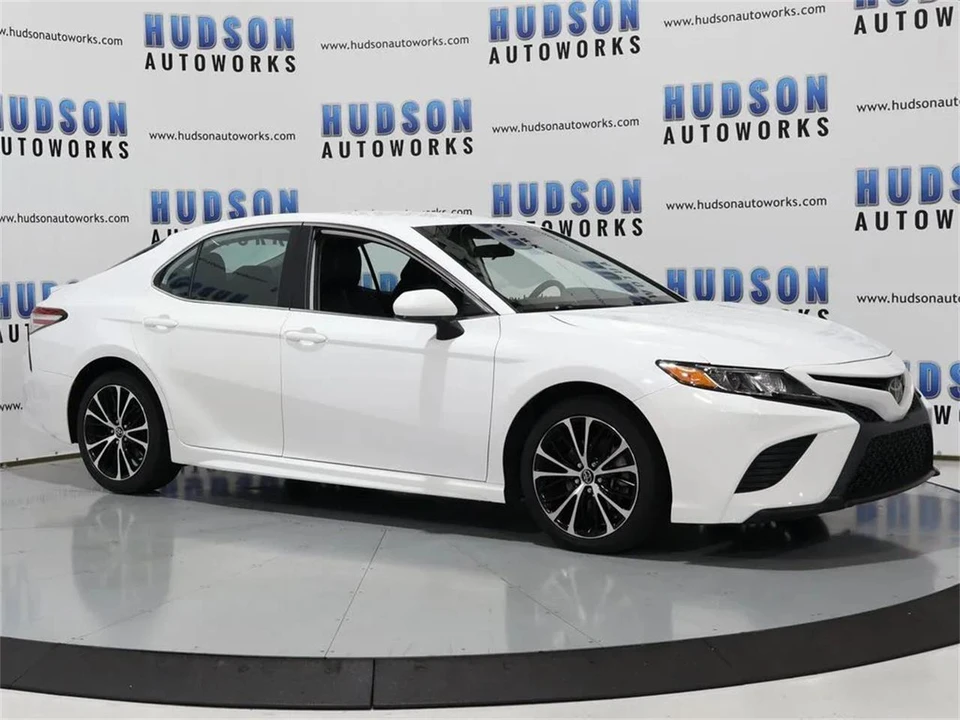 2020 Toyota Camry 8th Gen - Image 8 of 31