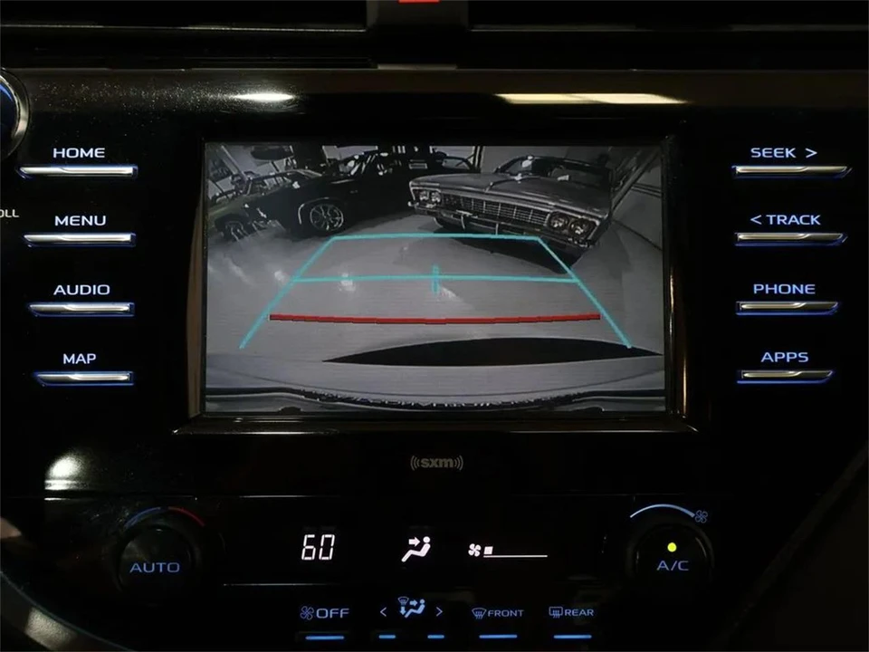 2020 Toyota Camry 8th Gen - Image 20 of 31