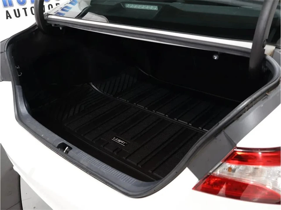 2020 Toyota Camry 8th Gen - Image 30 of 31