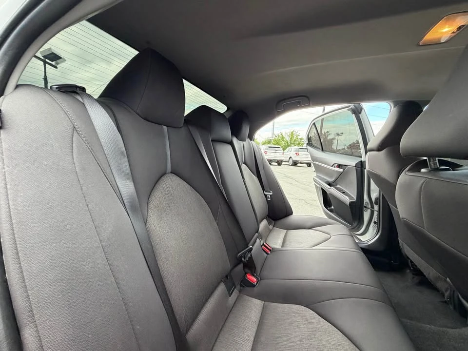 2020 Toyota Camry 8th Gen - Image 10 of 15