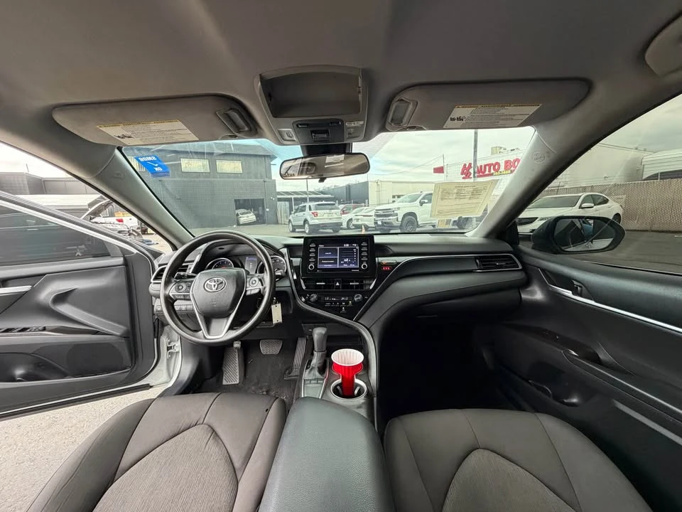 2020 Toyota Camry 8th Gen - Image 11 of 15