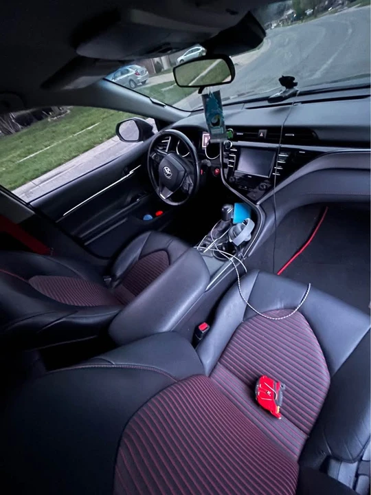 2020 Toyota Camry 8th Gen - Image 6 of 14