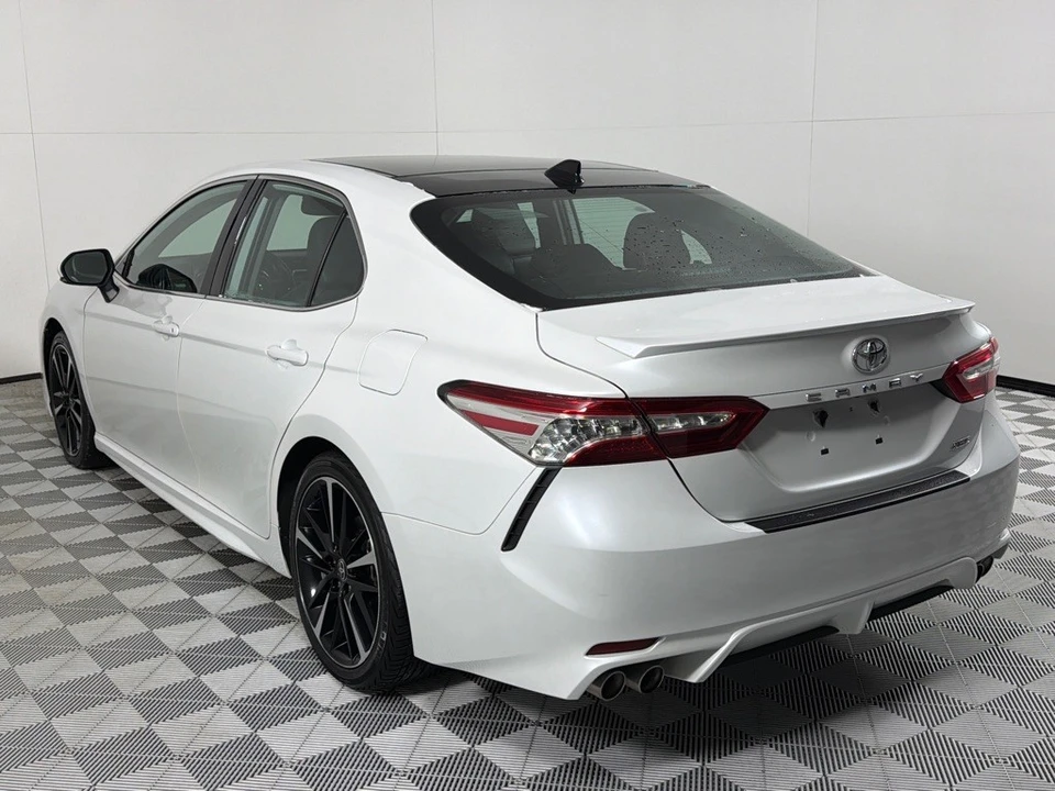 2020 Toyota Camry 8th Gen - Image 7 of 12