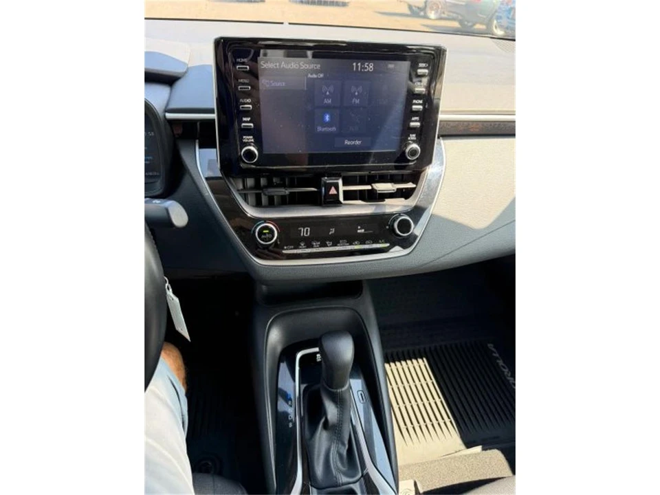 2020 Toyota Corolla 12th Gen - Image 19 of 31