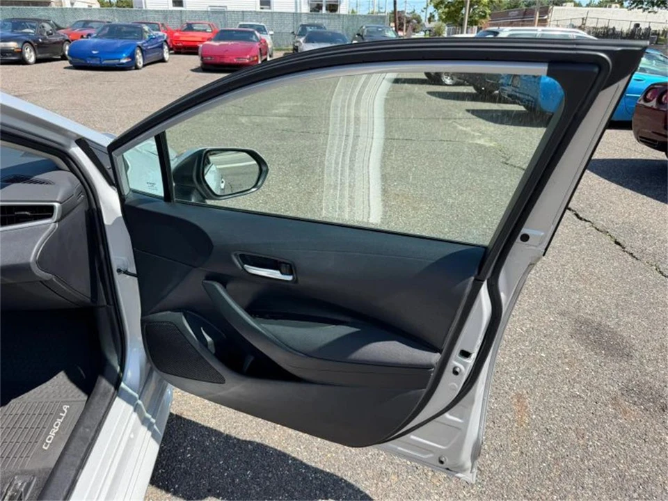 2020 Toyota Corolla 12th Gen - Image 25 of 31