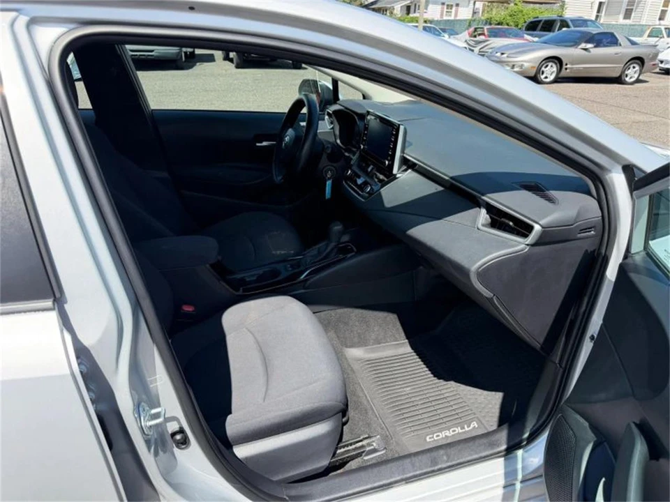 2020 Toyota Corolla 12th Gen - Image 26 of 31