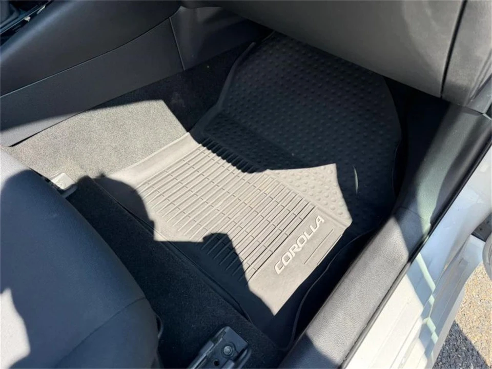 2020 Toyota Corolla 12th Gen - Image 27 of 31