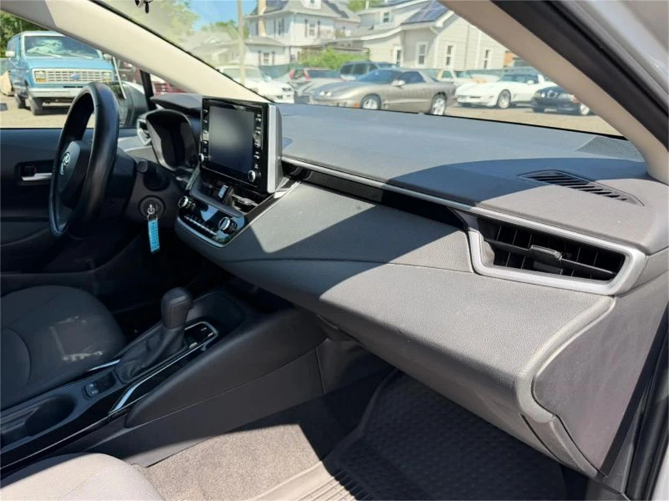 2020 Toyota Corolla 12th Gen - Image 28 of 31