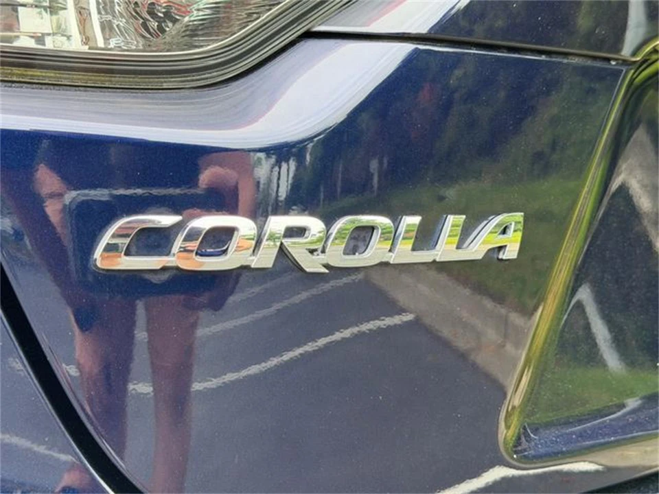 2020 Toyota Corolla 12th Gen - Image 13 of 31
