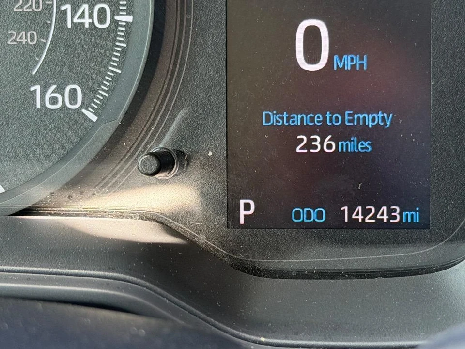 2020 Toyota Corolla 12th Gen - Image 8 of 21