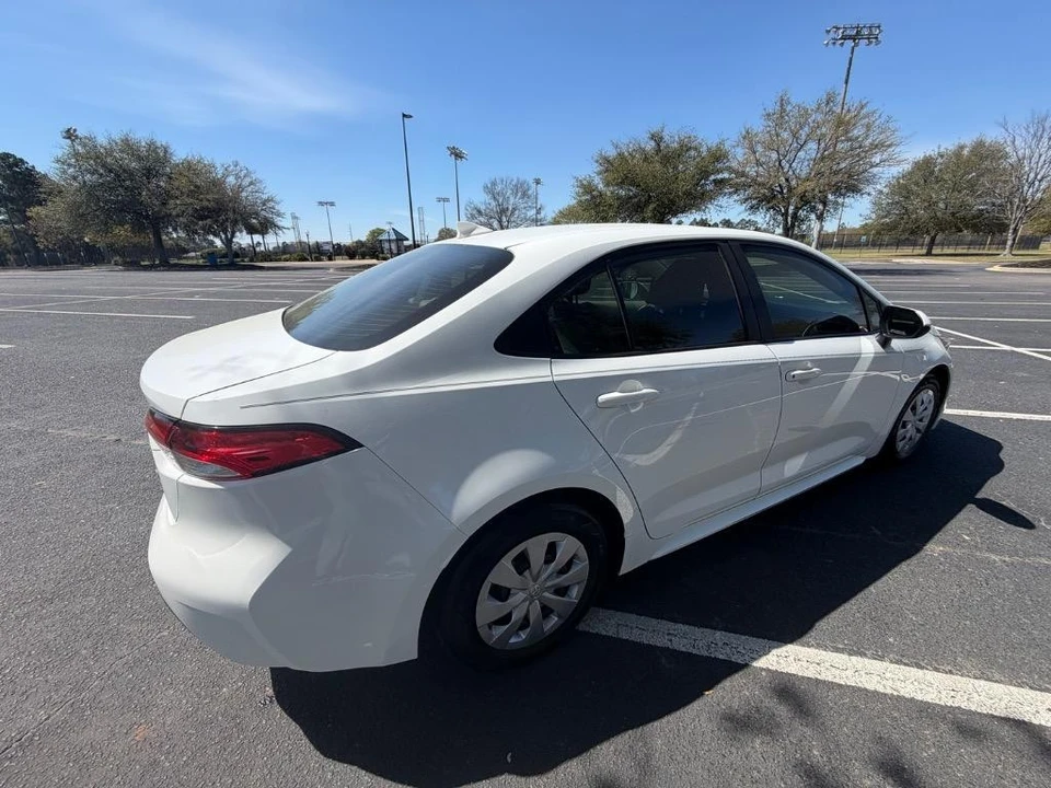2020 Toyota Corolla 12th Gen - Image 19 of 21