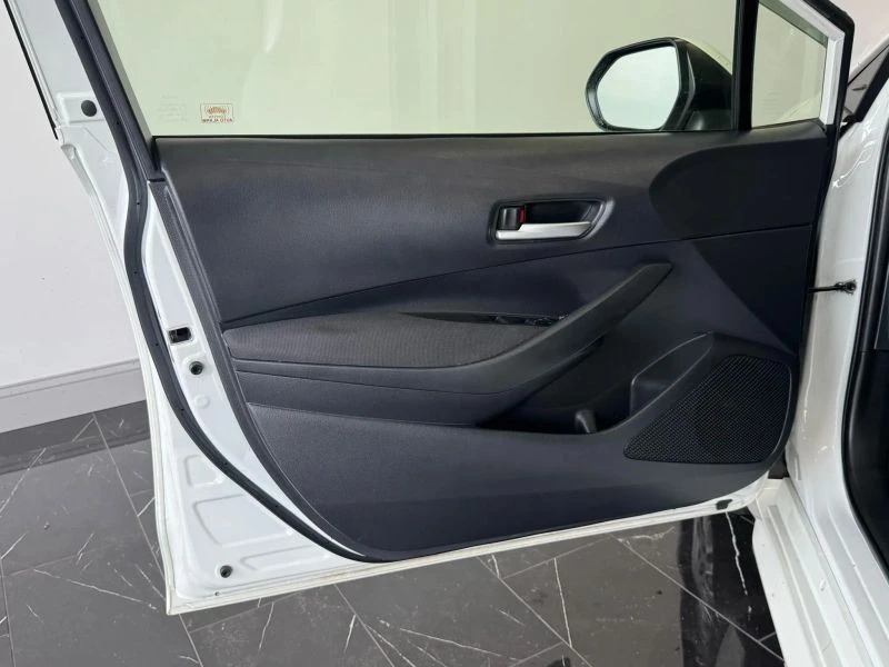 2020 Toyota Corolla 12th Gen - Image 7 of 12