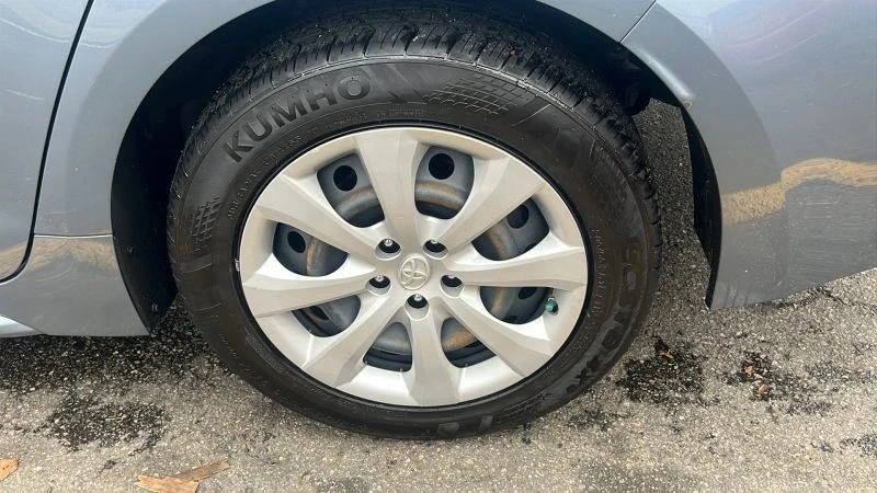 2020 Toyota Corolla 12th Gen - Image 10 of 12