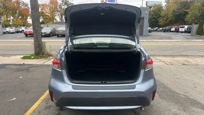 2020 Toyota Corolla 12th Gen - Image 9 of 12