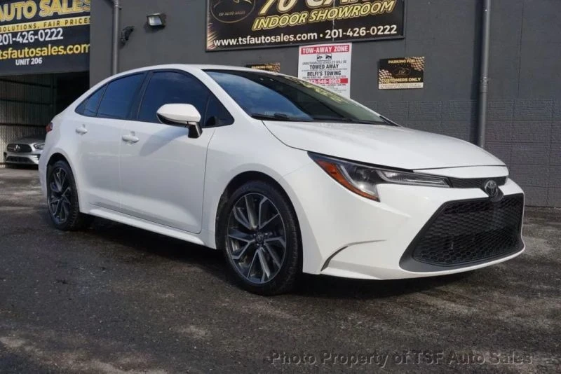 2020 Toyota Corolla 12th Gen - Image 9 of 12