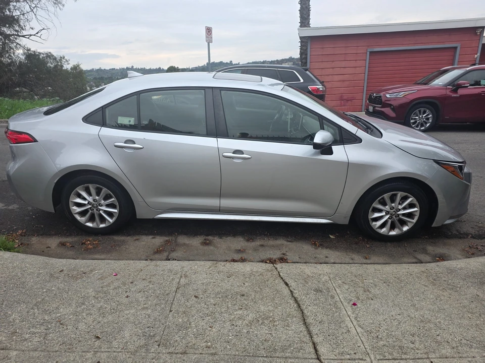 2020 Toyota Corolla 12th Gen - Image 5 of 12
