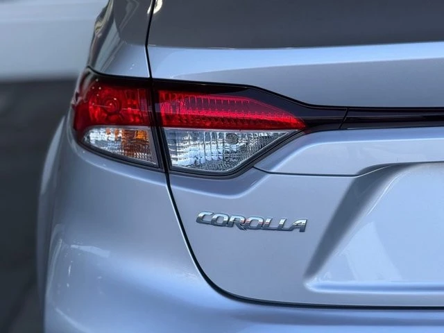 2020 Toyota Corolla 12th Gen - Image 13 of 21