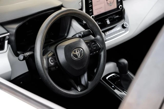 2020 Toyota Corolla 12th Gen - Image 18 of 21