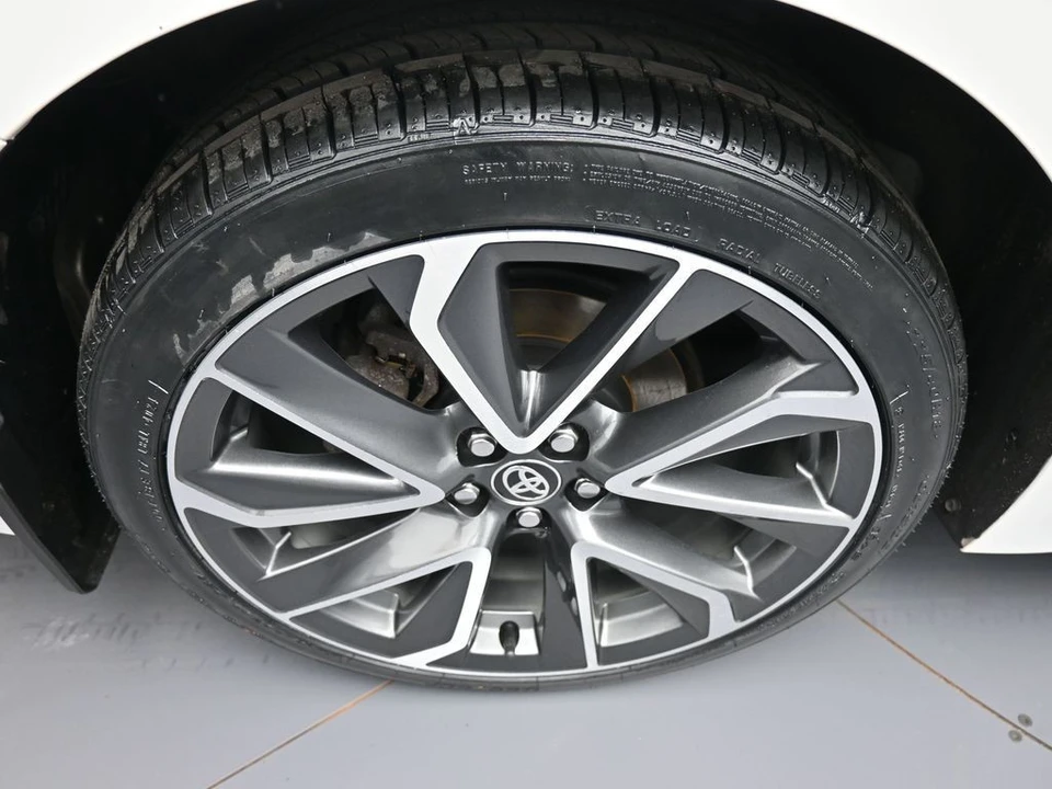 2020 Toyota Corolla 12th Gen - Image 12 of 21