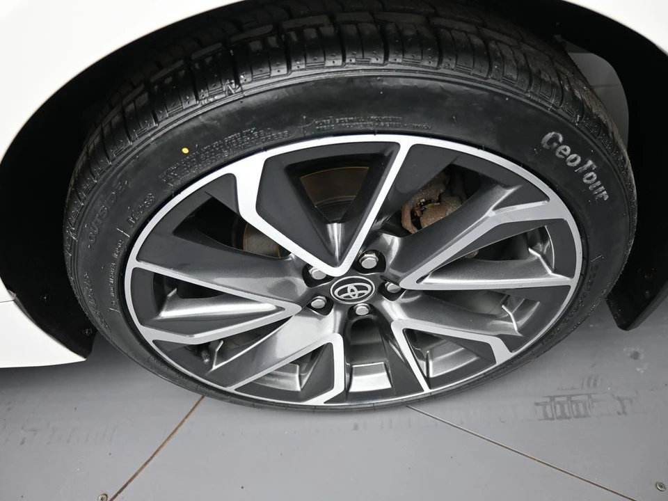 2020 Toyota Corolla 12th Gen - Image 15 of 21