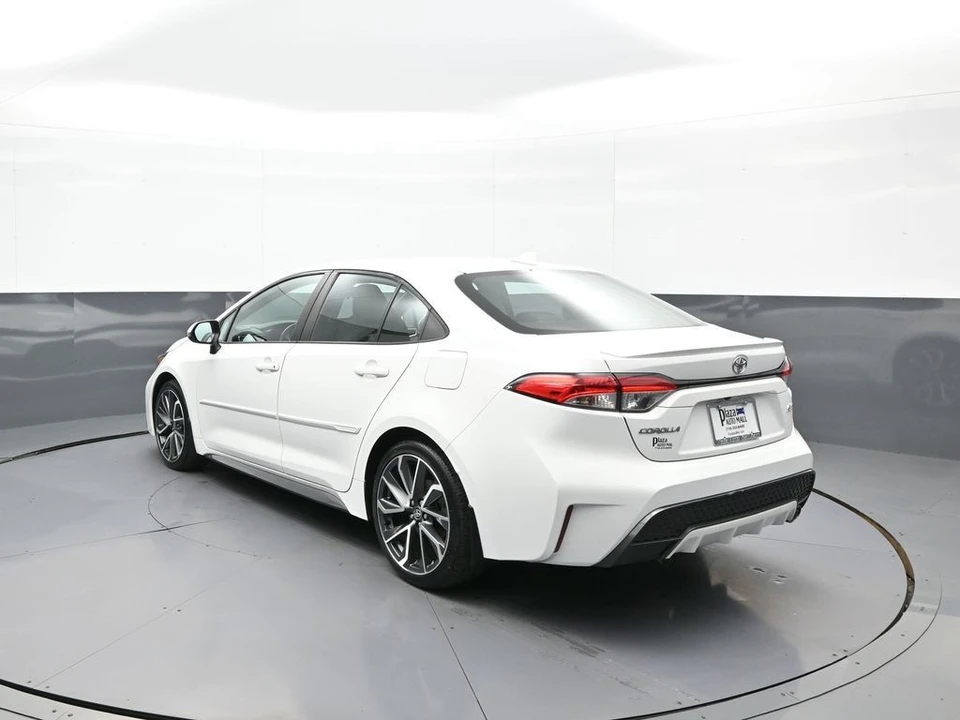 2020 Toyota Corolla 12th Gen - Image 8 of 21