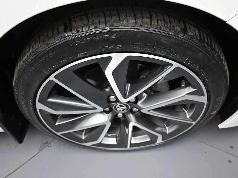 2020 Toyota Corolla 12th Gen - Image 13 of 21
