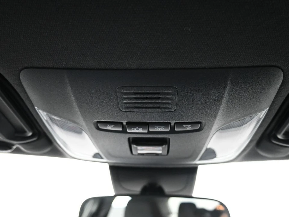 2020 Toyota Corolla 12th Gen - Image 17 of 21