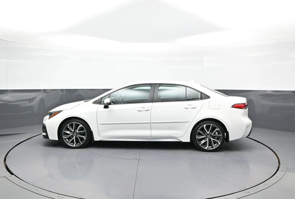 2020 Toyota Corolla 12th Gen - Image 9 of 12