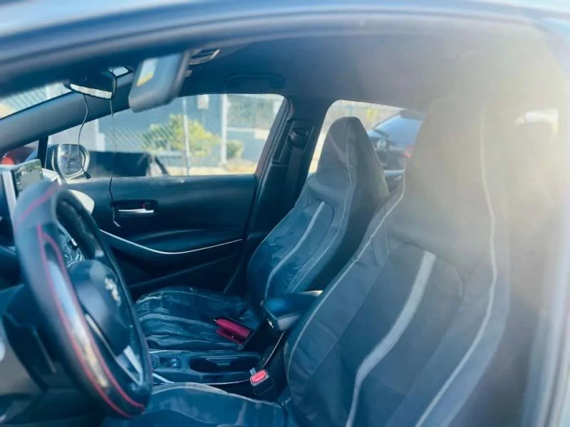 2020 Toyota Corolla 12th Gen - Image 9 of 12