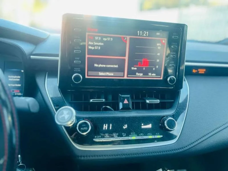 2020 Toyota Corolla 12th Gen - Image 10 of 12